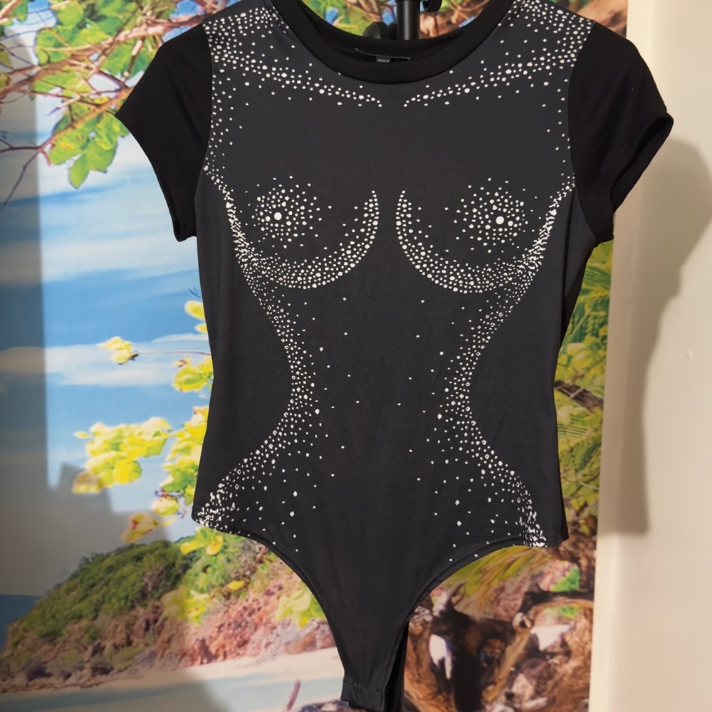 Fashion Nova Black and White Bodysuit